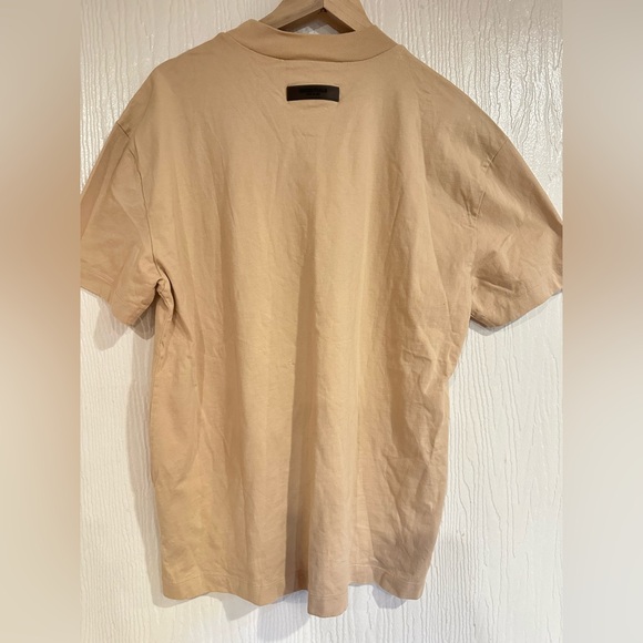 Essentials Fear of God T Shirt Mens Tan
Short Sleeve Crewneck Size Medium - Picture 6 of 9
